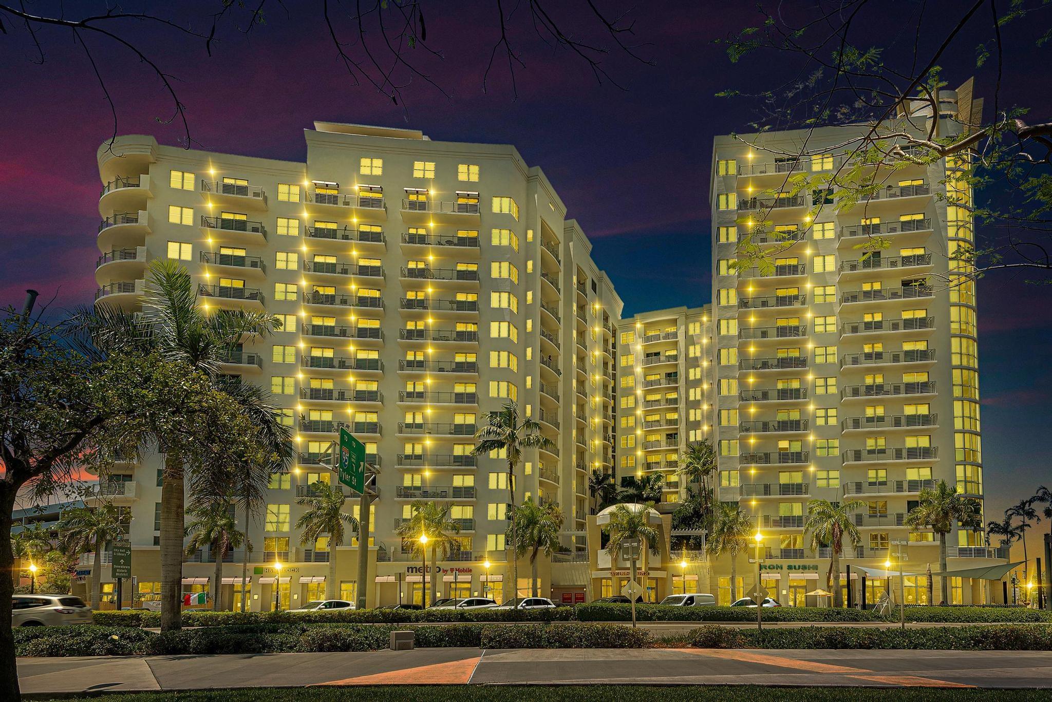 RADIUS CONDO - Residential