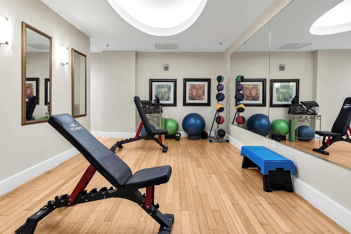 RADIUS CONDO - Residential