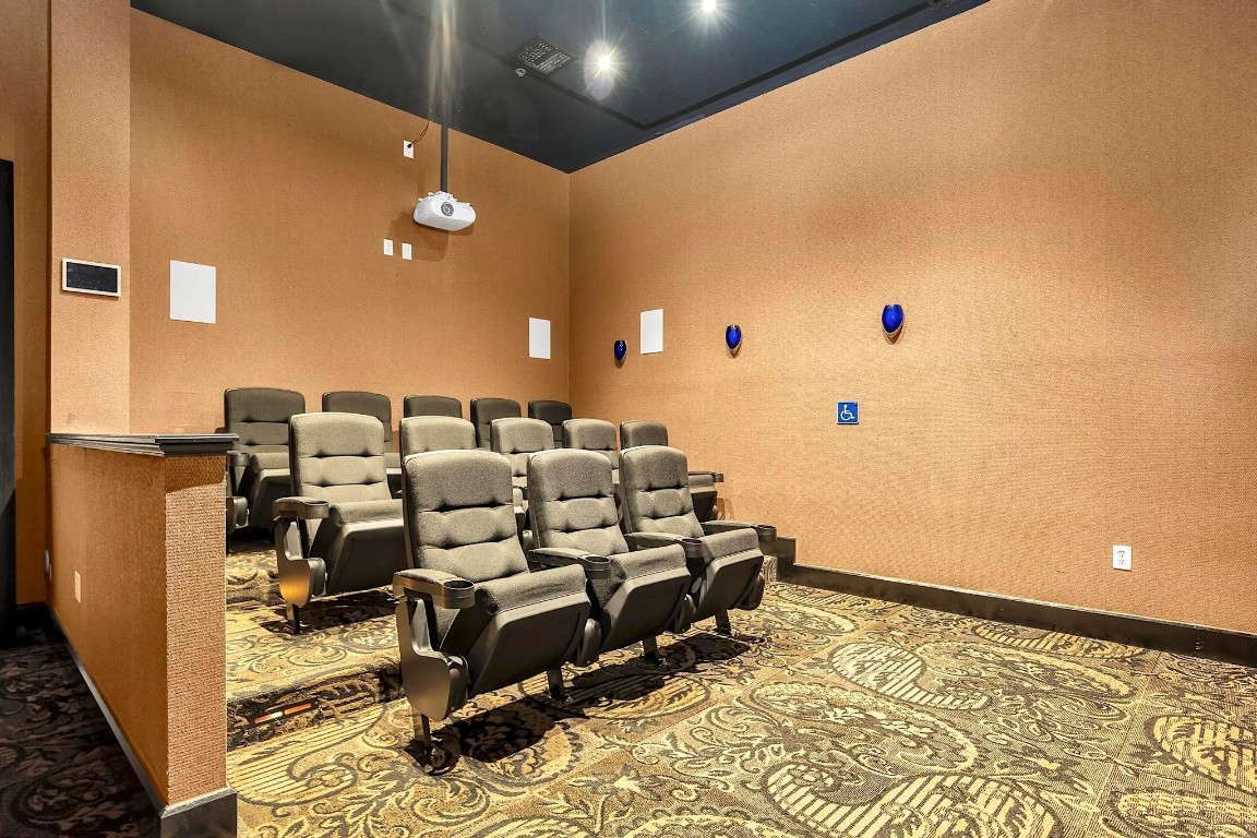 RADIUS CONDO - Residential