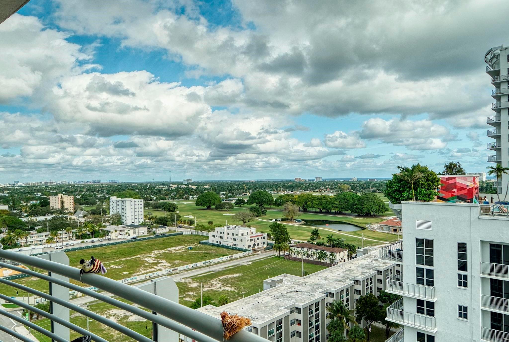 RADIUS CONDO - Residential