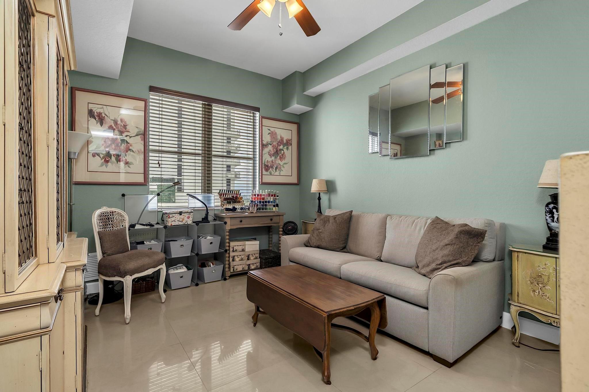 RADIUS CONDO - Residential