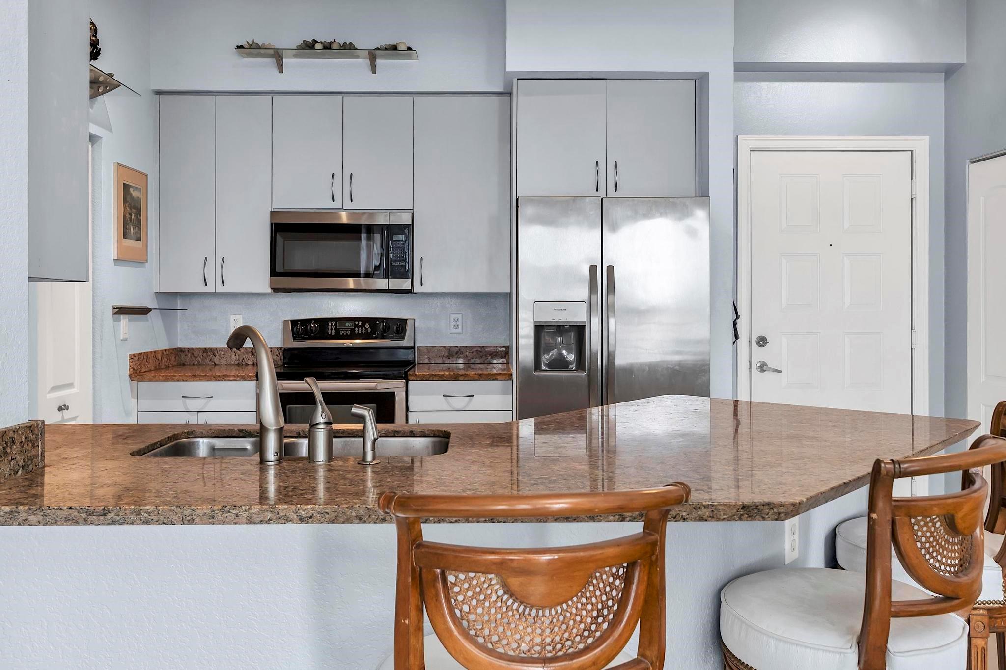 RADIUS CONDO - Residential