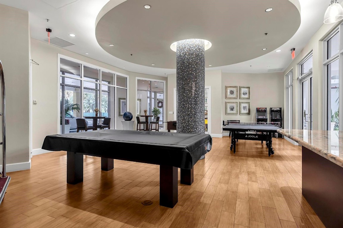 RADIUS CONDO - Residential