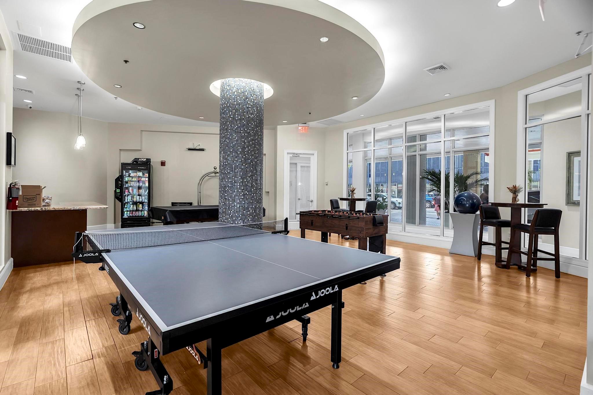 RADIUS CONDO - Residential