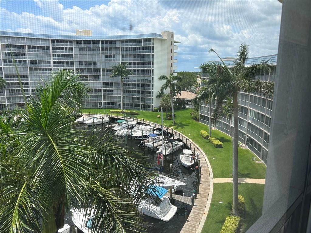 Hillsboro Cove - Residential