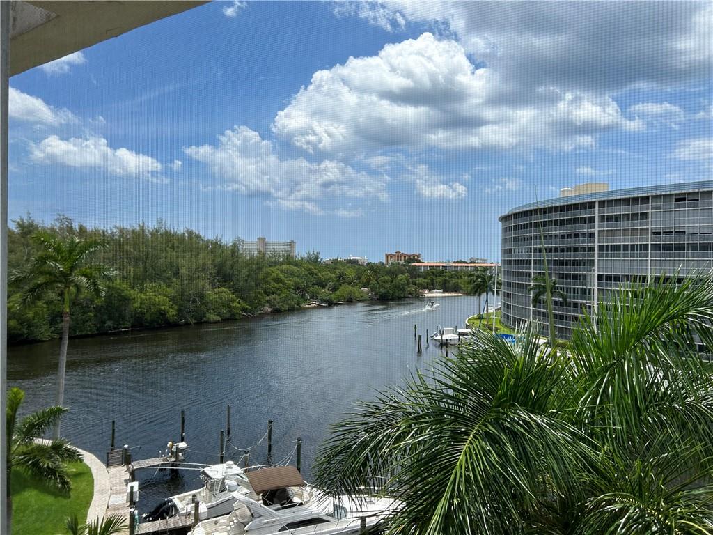 Hillsboro Cove - Residential
