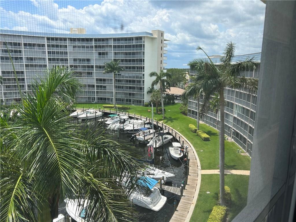 Hillsboro Cove - Residential