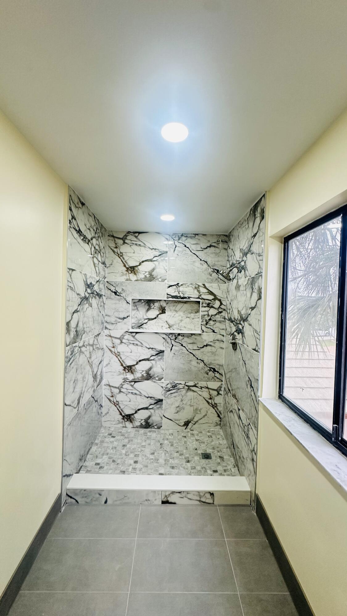 STRAWBERRY LAKES 2 - Residential Lease