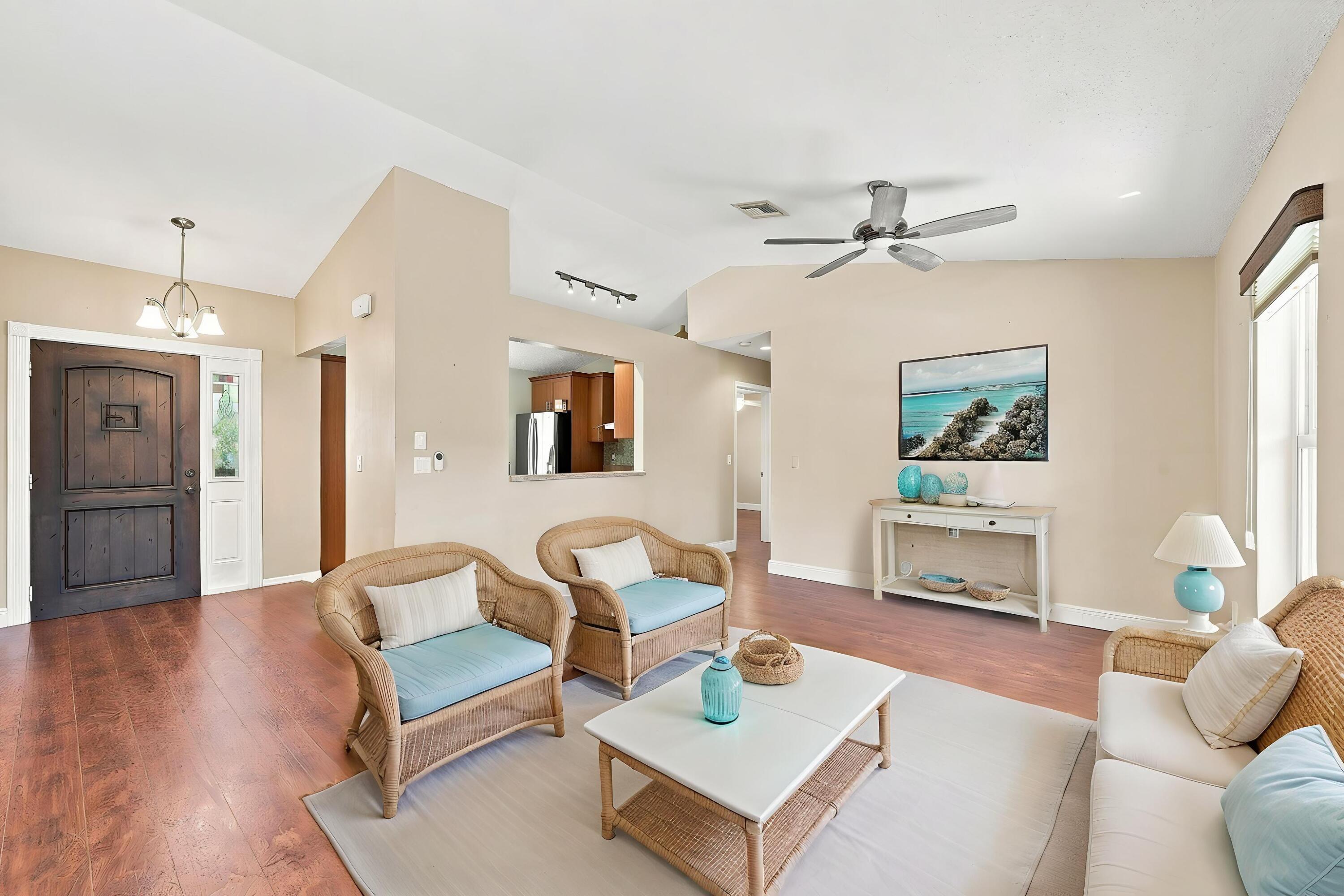 720 NW 42nd Way