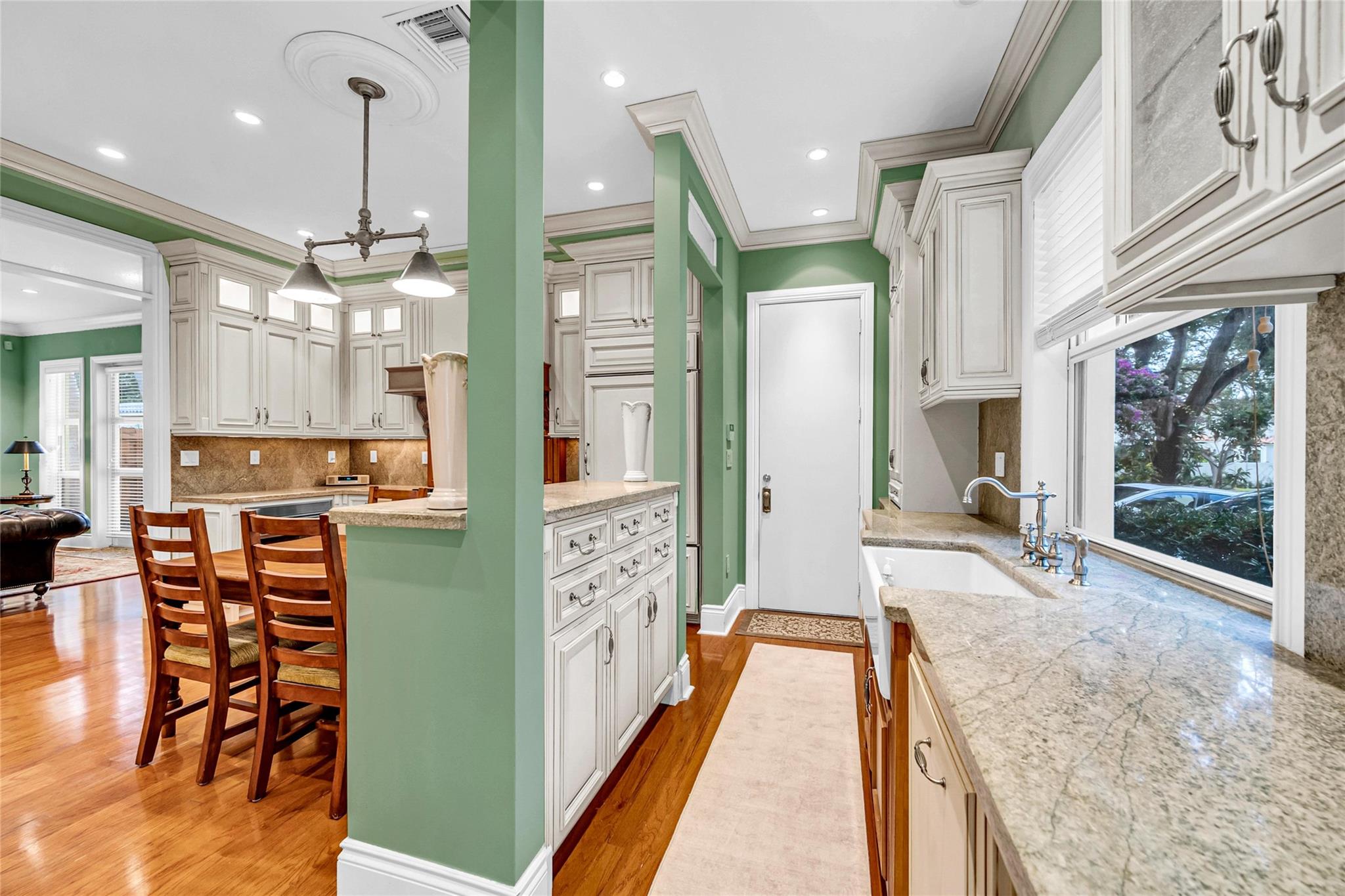 VICTORIA PARK CORR AMEN P - Residential