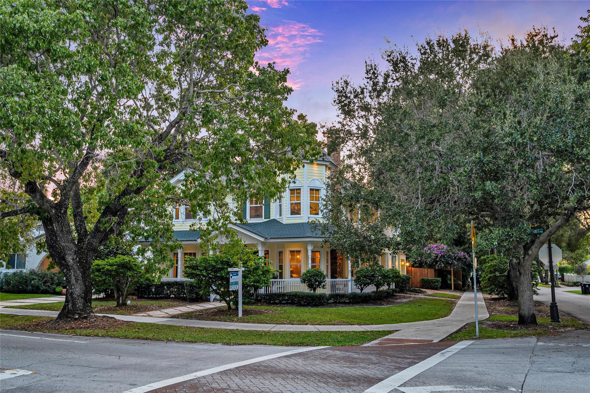 VICTORIA PARK CORR AMEN P - Residential