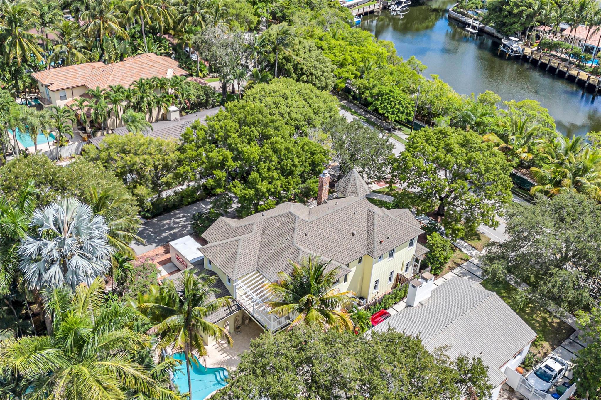 VICTORIA PARK CORR AMEN P - Residential