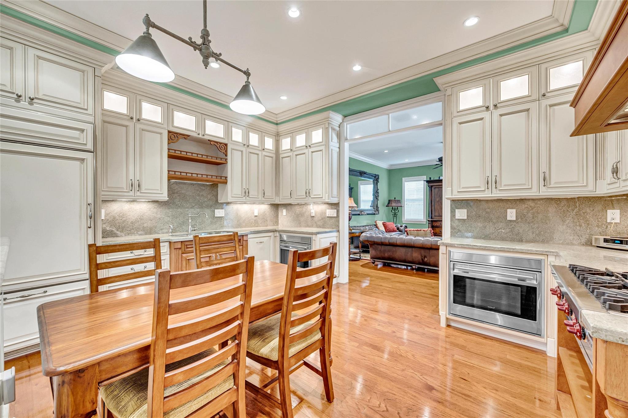 VICTORIA PARK CORR AMEN P - Residential