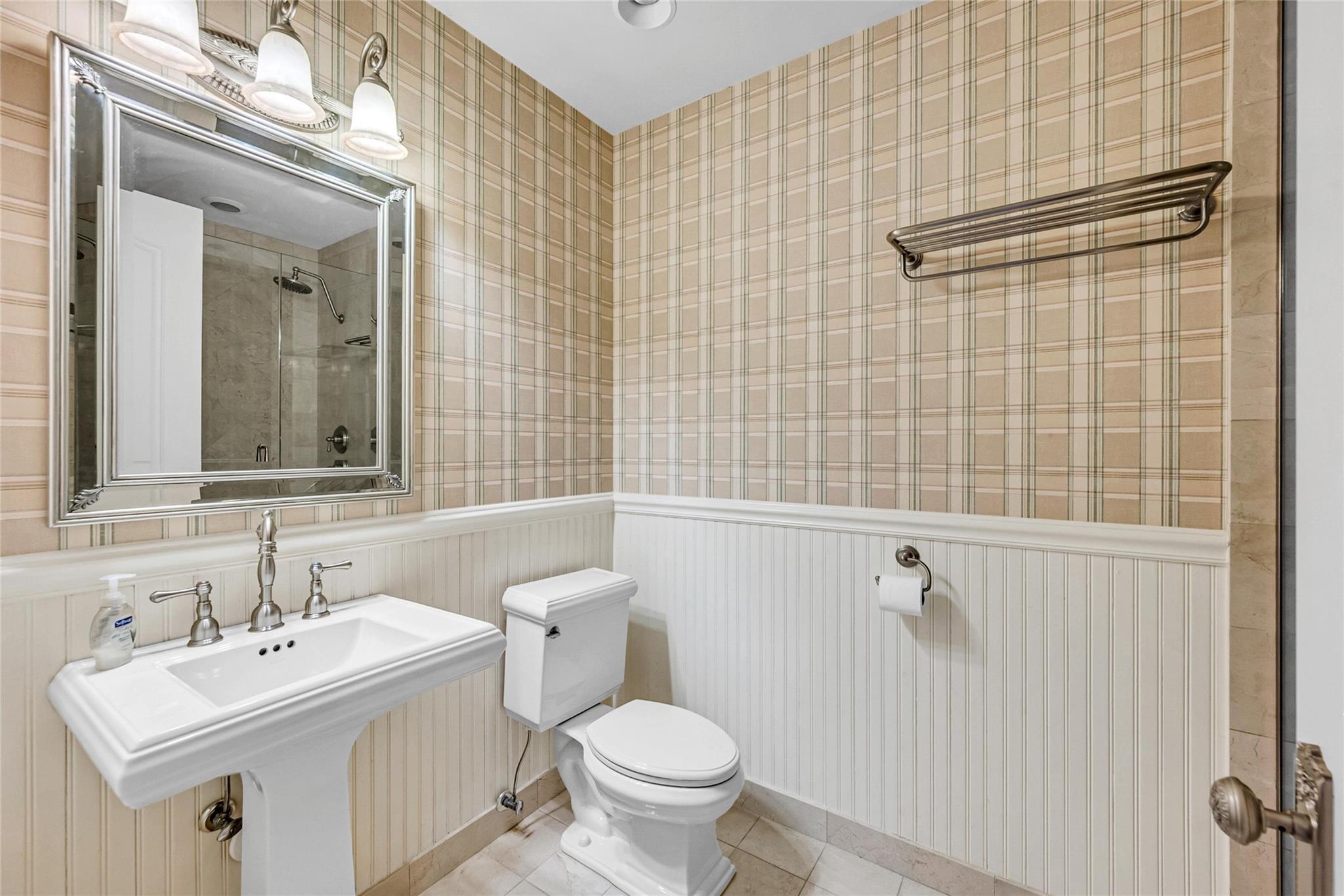 VICTORIA PARK CORR AMEN P - Residential