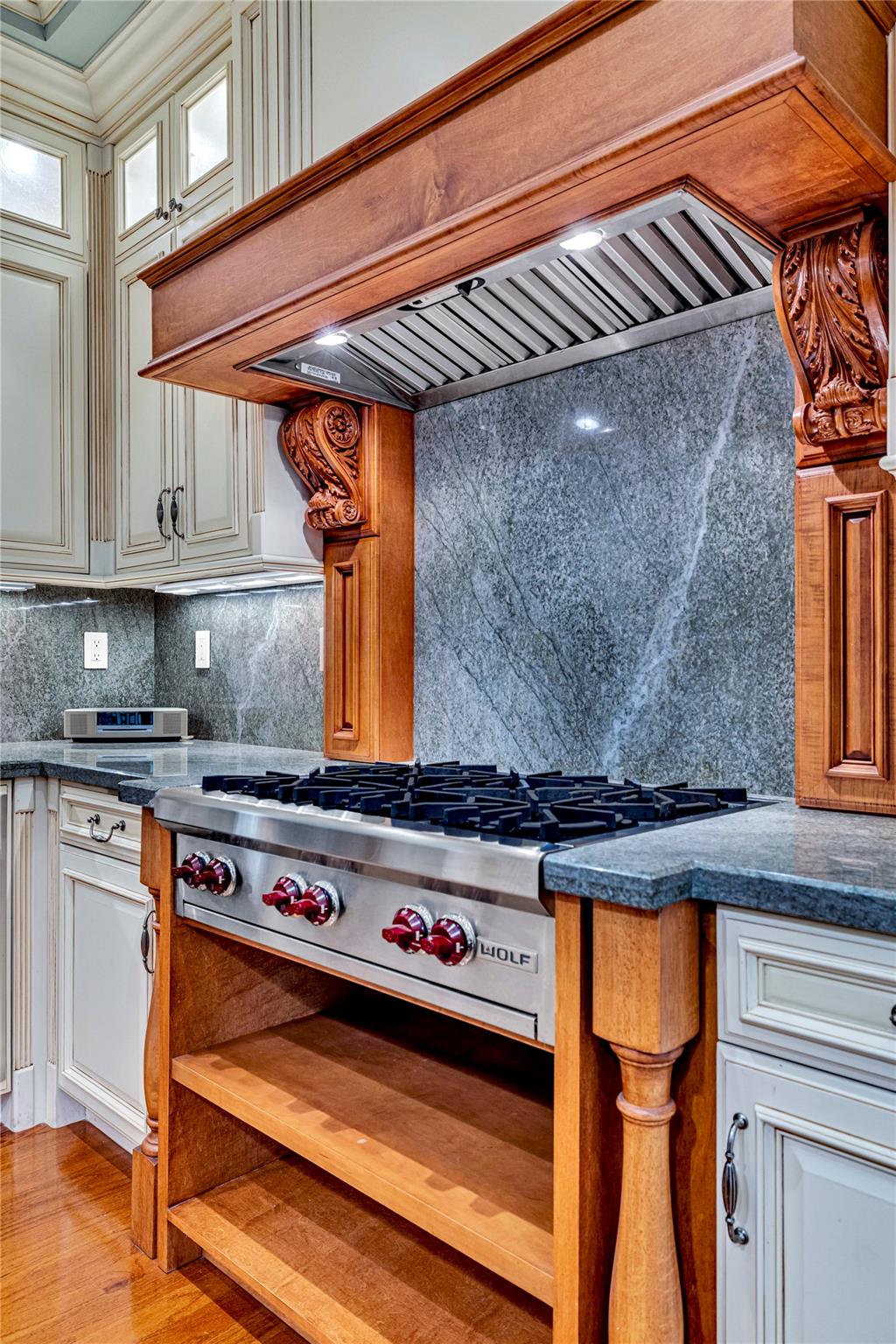 VICTORIA PARK CORR AMEN P - Residential