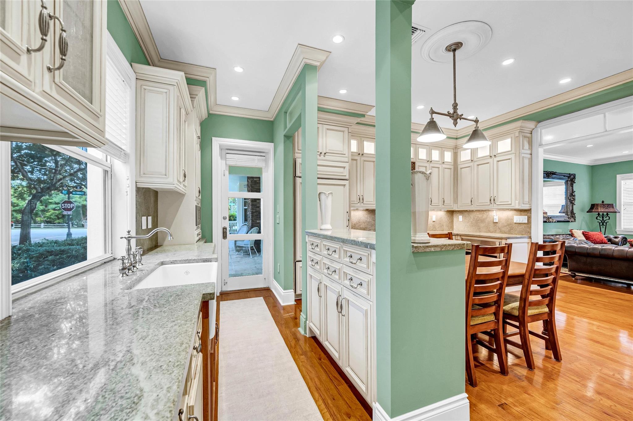 VICTORIA PARK CORR AMEN P - Residential