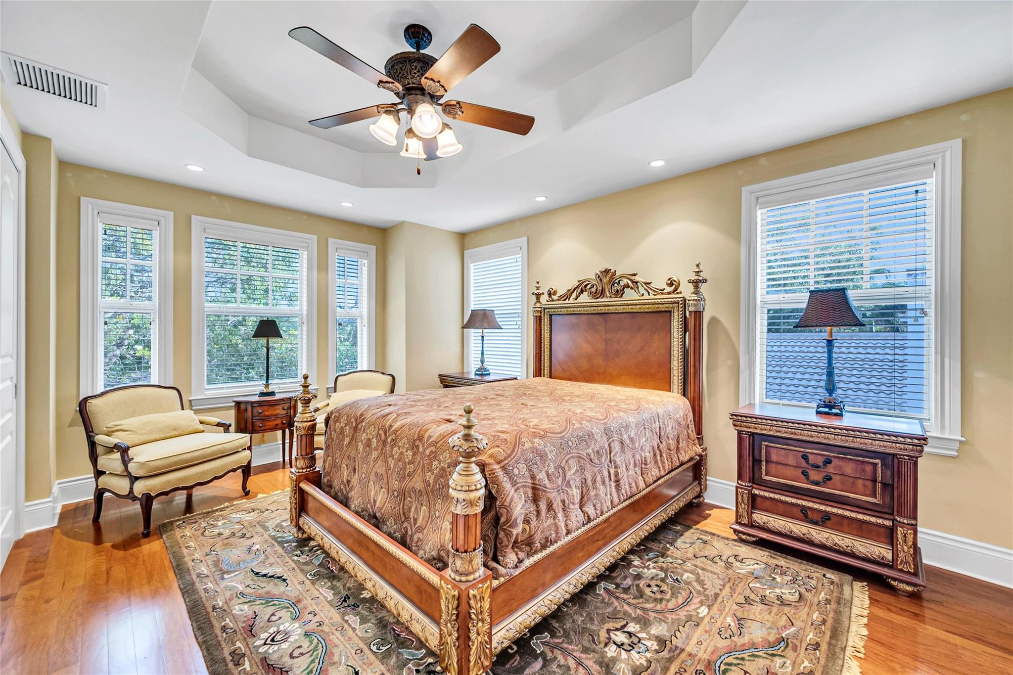 VICTORIA PARK CORR AMEN P - Residential