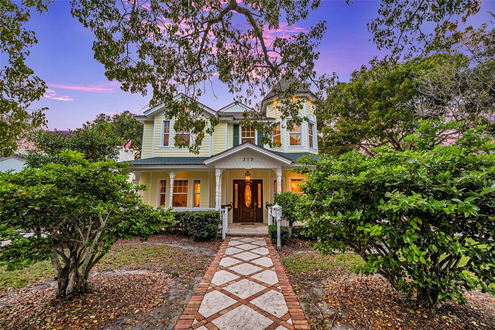 317 N Victoria Park Rd