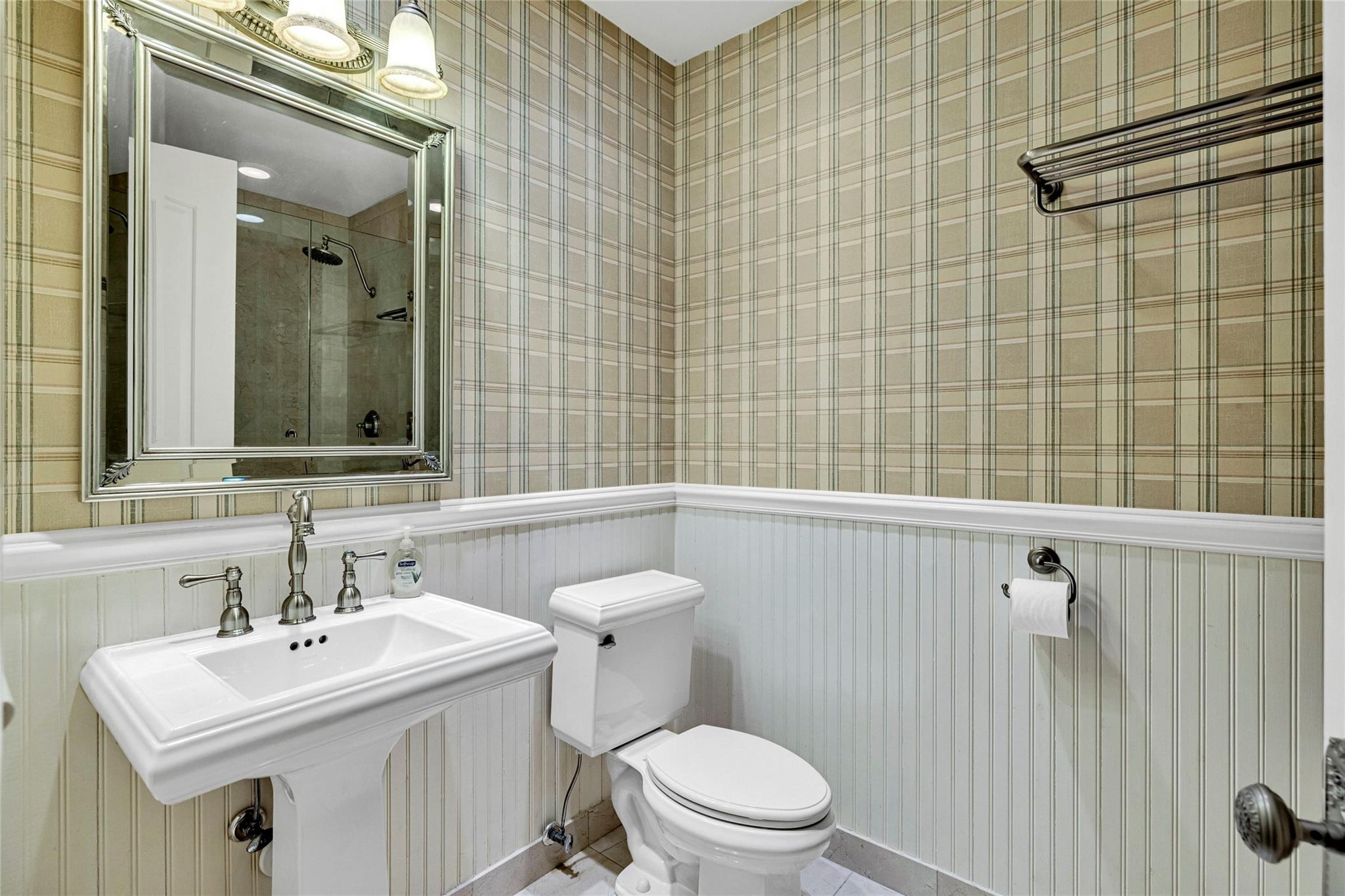 VICTORIA PARK CORR AMEN P - Residential