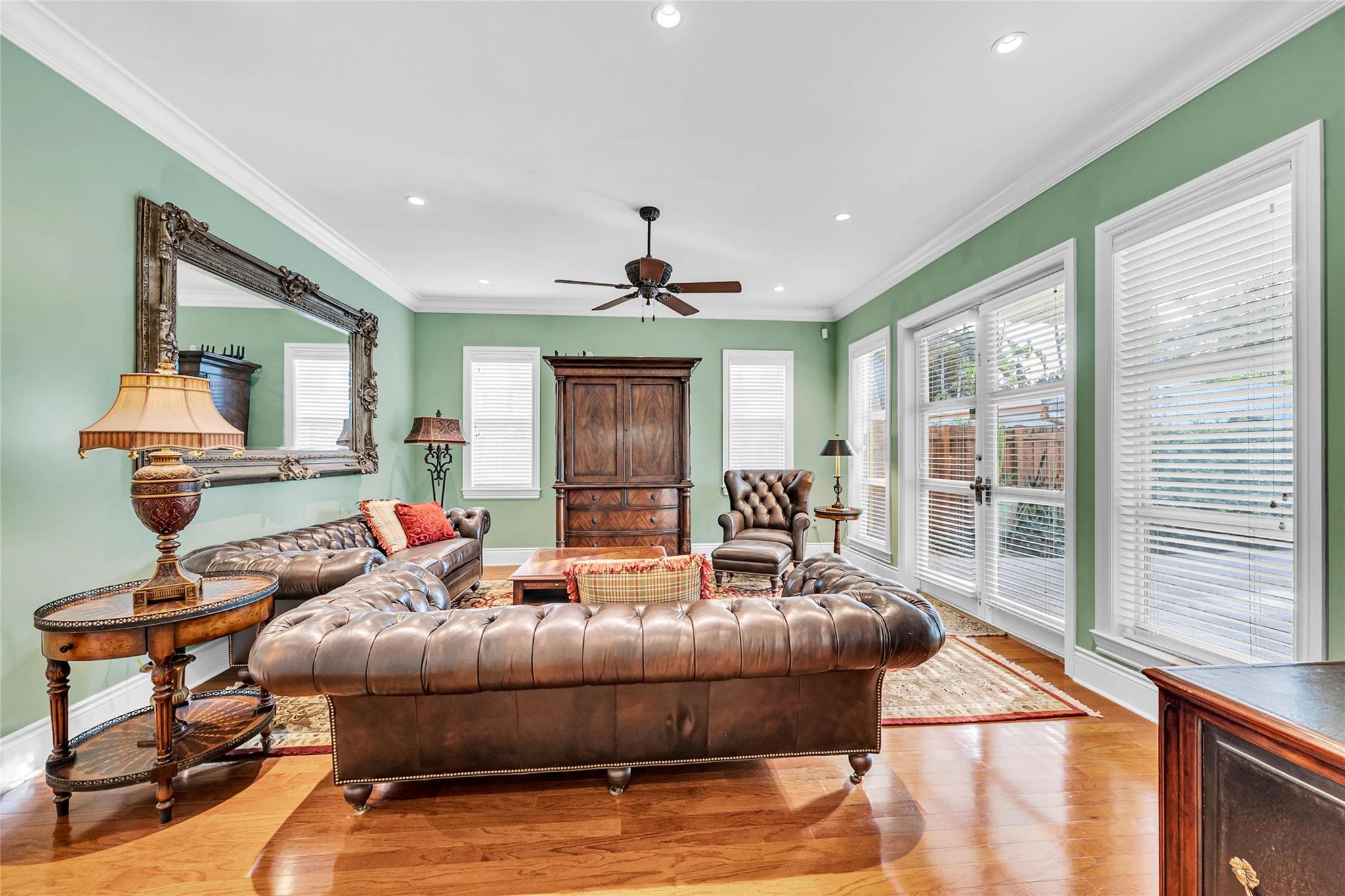 VICTORIA PARK CORR AMEN P - Residential