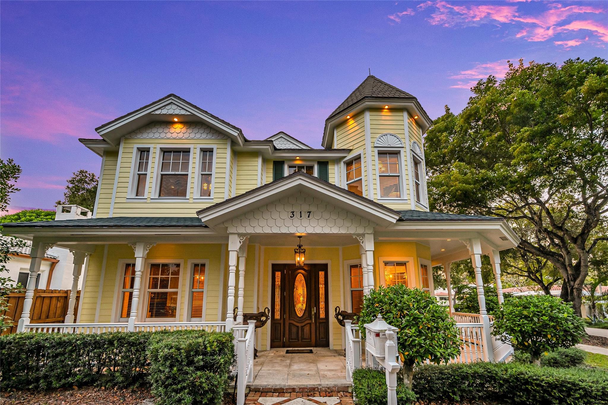 317 N Victoria Park Rd