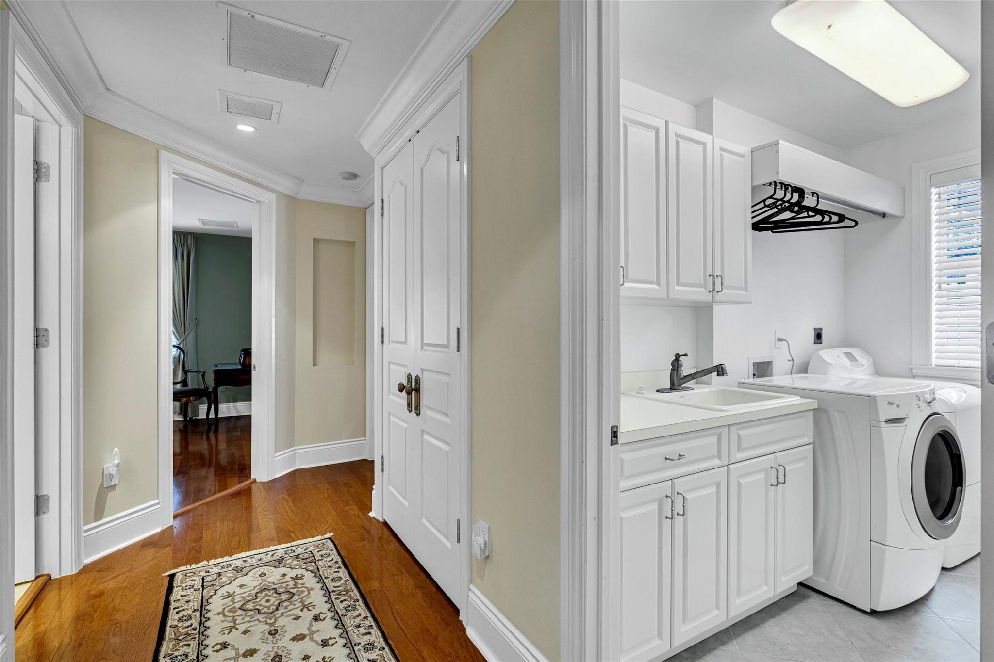 VICTORIA PARK CORR AMEN P - Residential