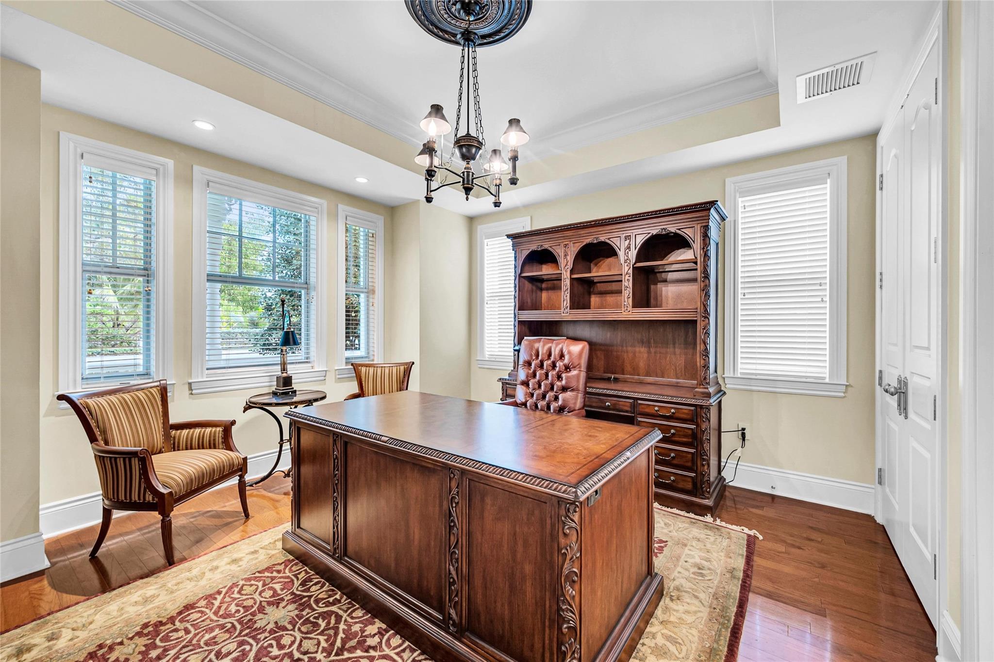 VICTORIA PARK CORR AMEN P - Residential