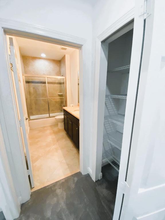 PALOMA - Residential Lease