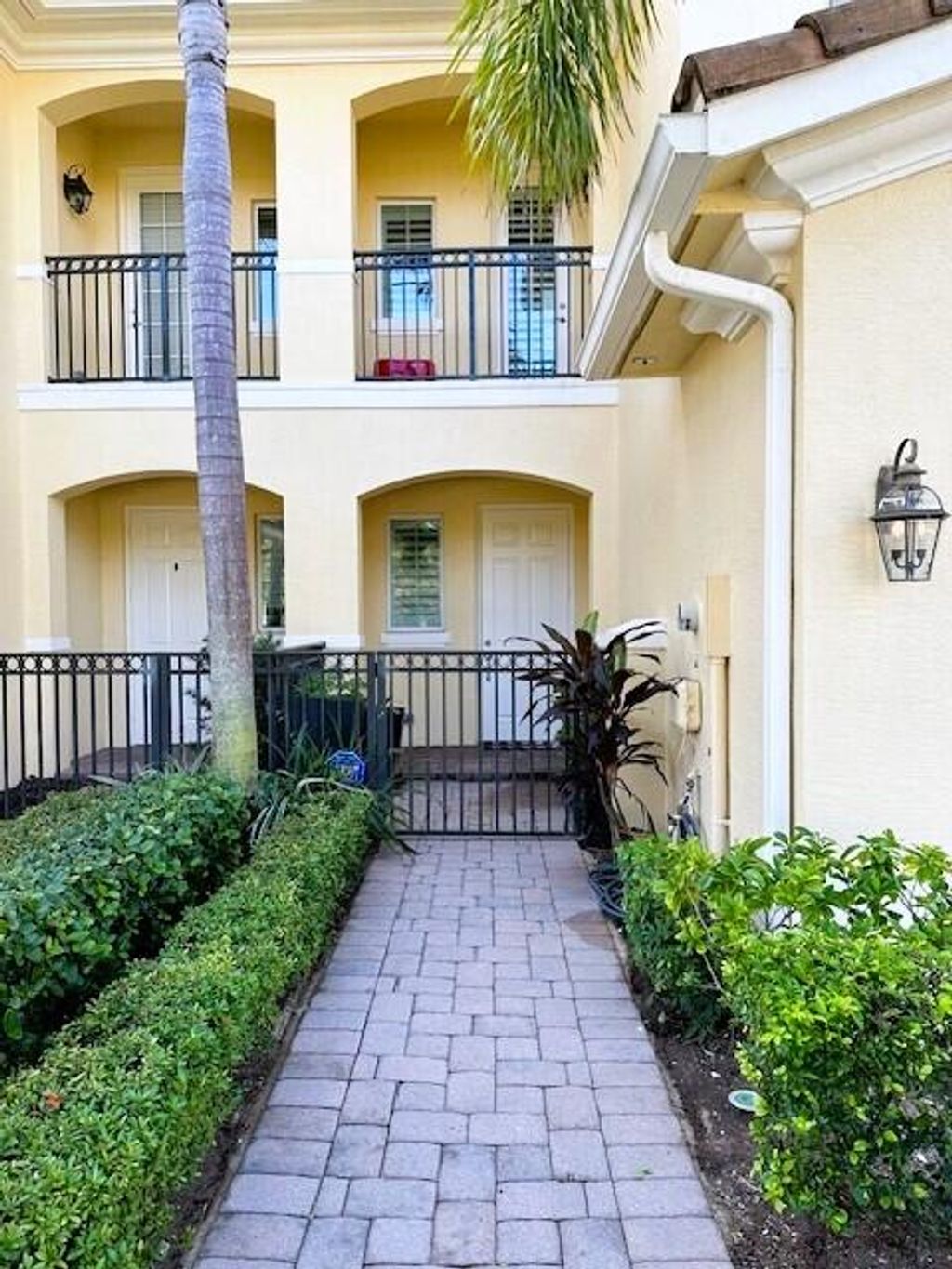 Photo of 4515 Cadiz Circle, Palm Beach Gardens, FL 33418 (MLS # R10973162)