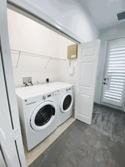 PALOMA - Residential Lease