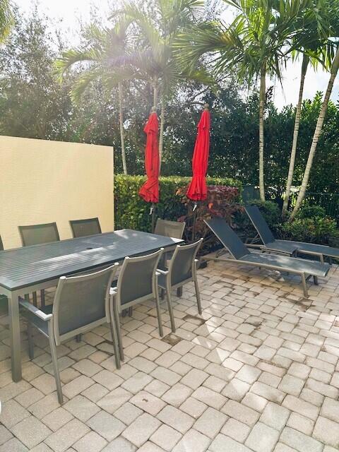 PALOMA - Residential Lease