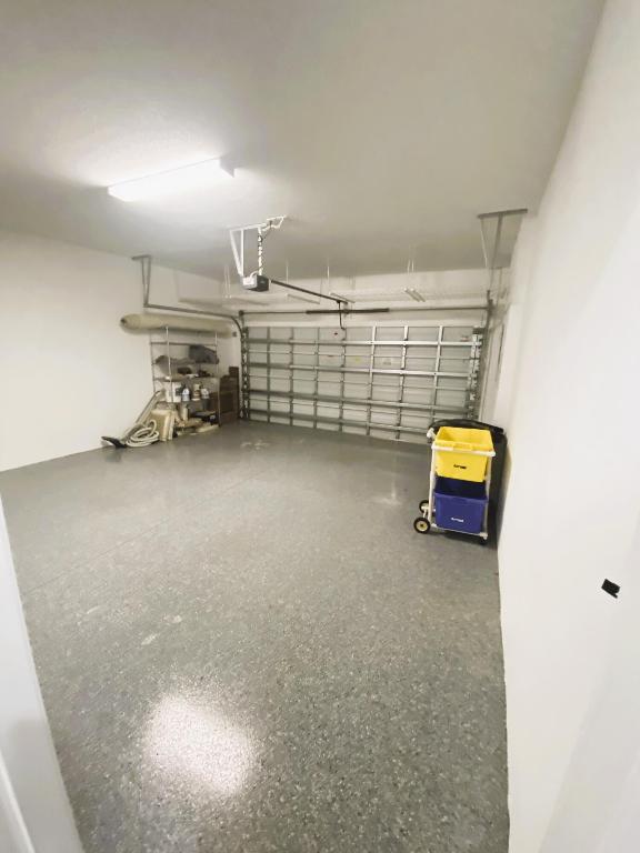 PALOMA - Residential Lease