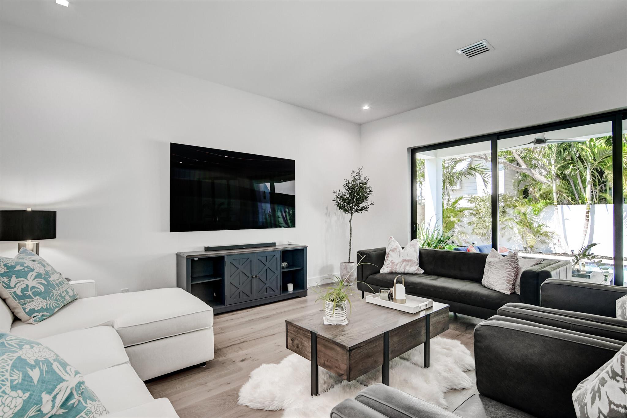 HOMEWOOD WPB IN - Residential