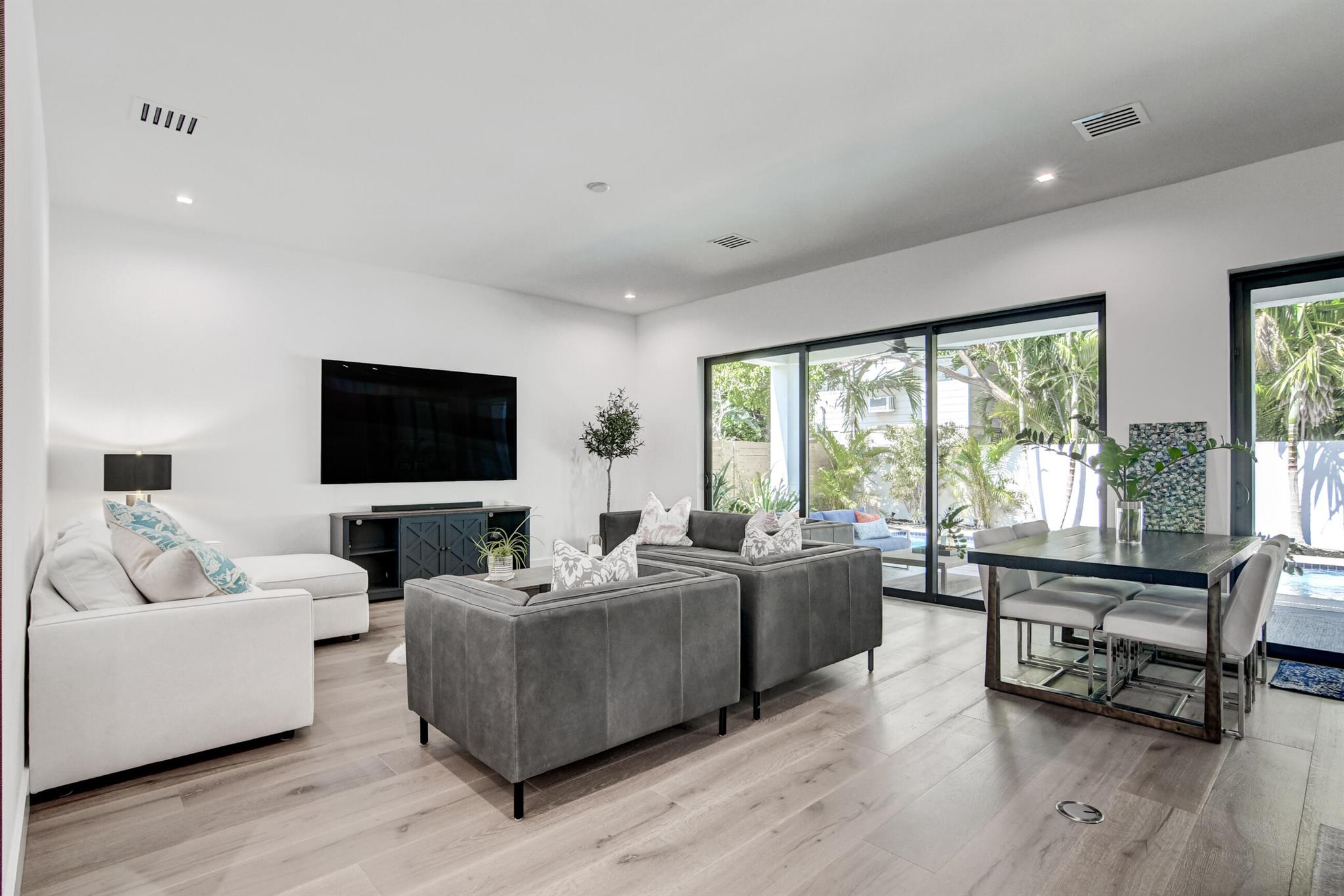 HOMEWOOD WPB IN - Residential