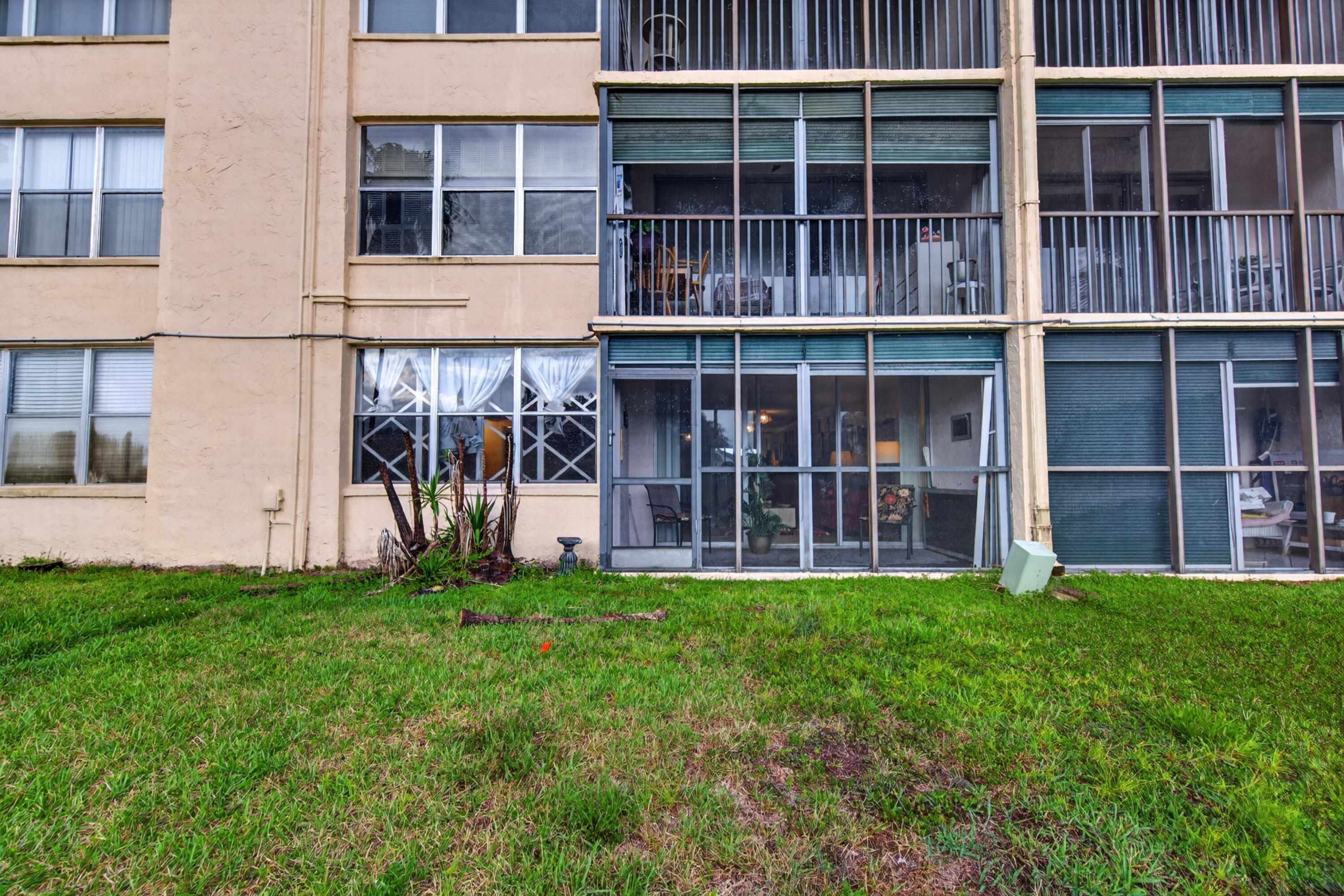 CONDOMINIUM 8 OF ENVIRON II - Residential