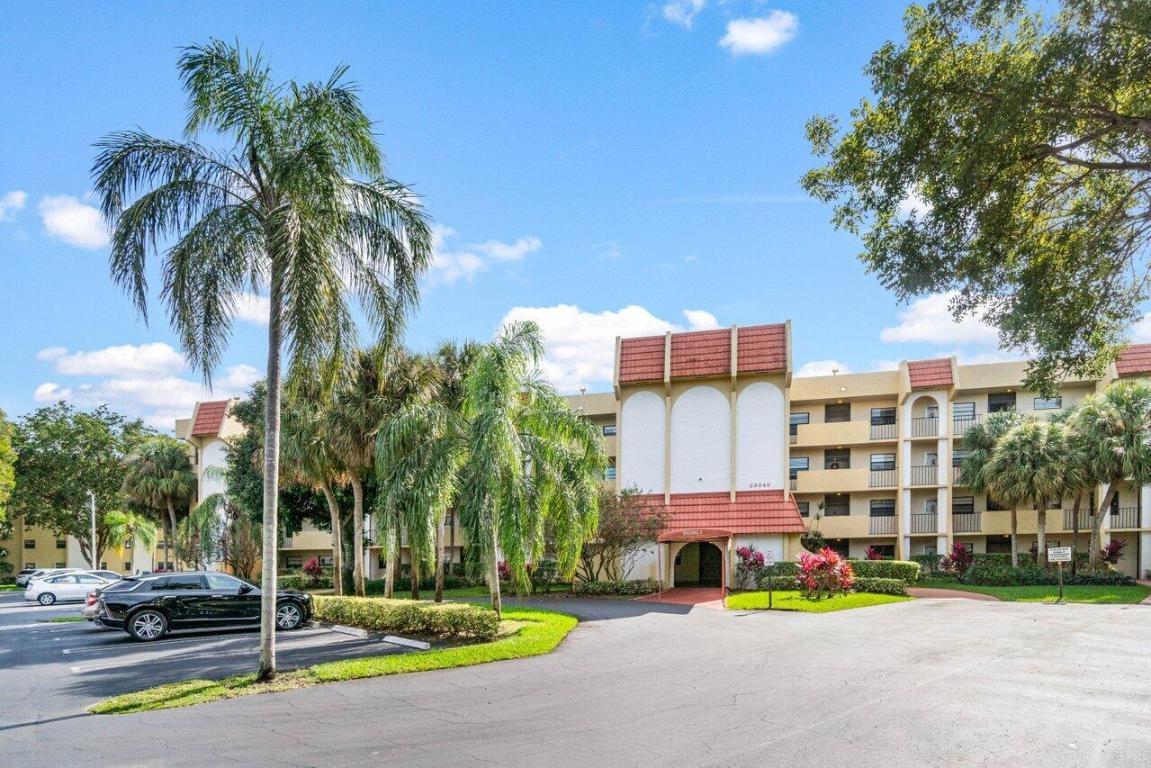 PINES OF BOCA BARWOOD CONDO - Residential