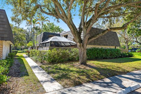 227 2nd Terrace Palm Beach Gardens FL 33418