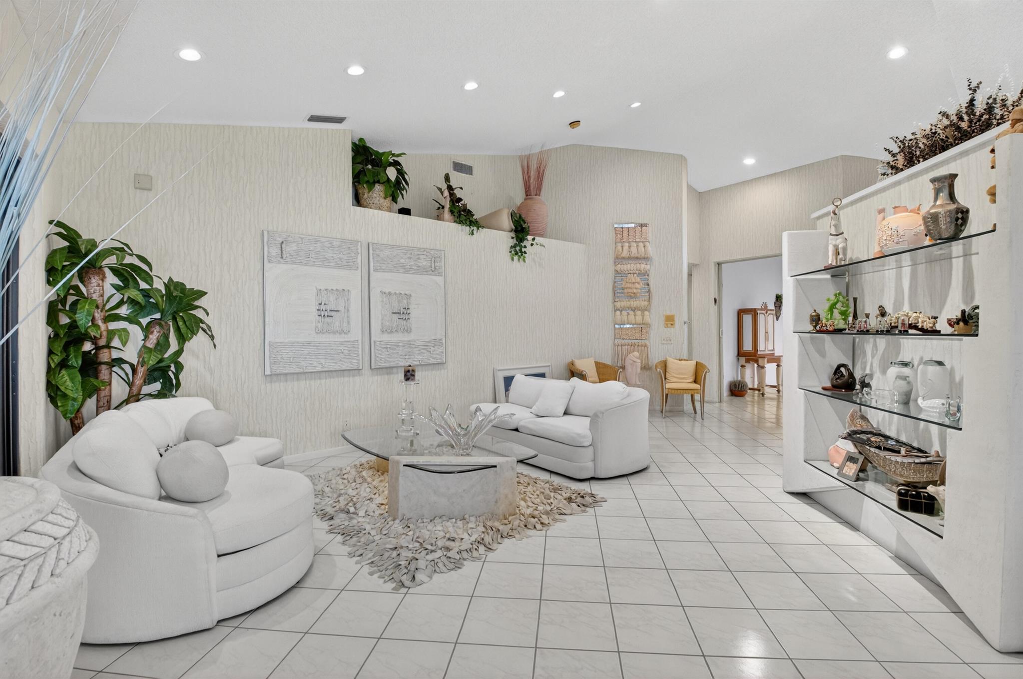 Lexington Club - Residential