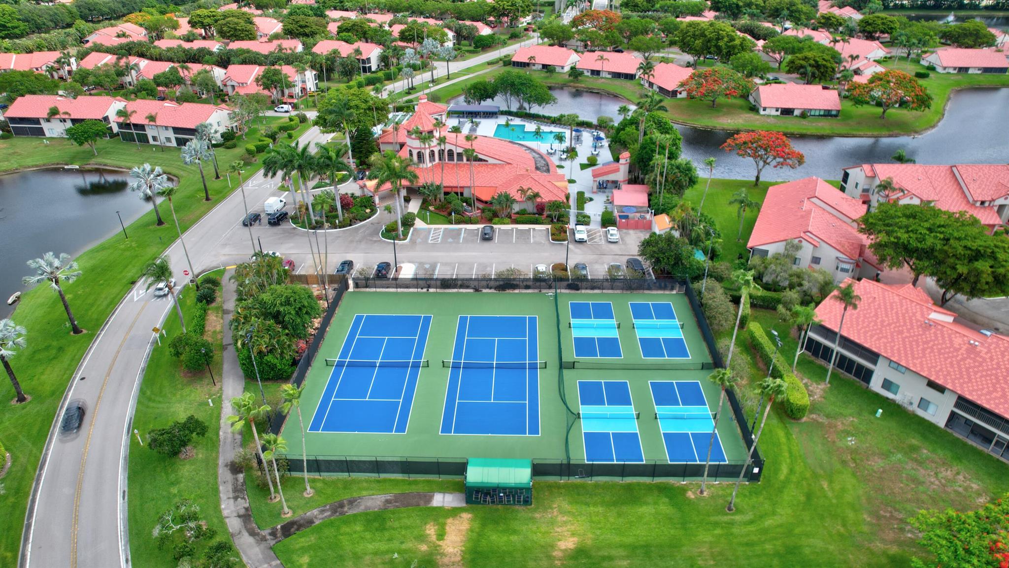 Lexington Club - Residential