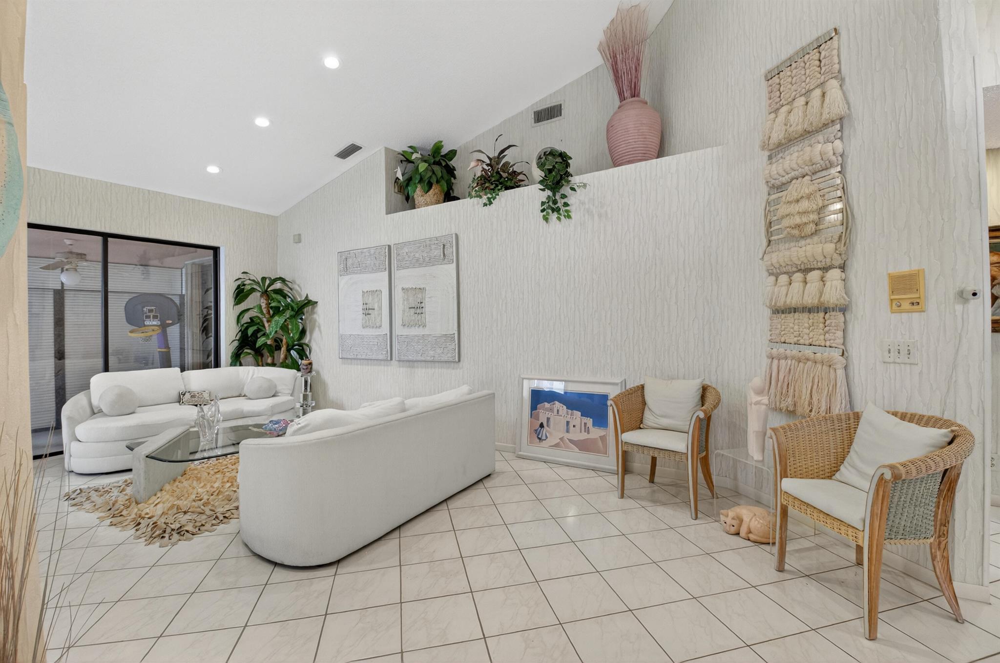 Lexington Club - Residential