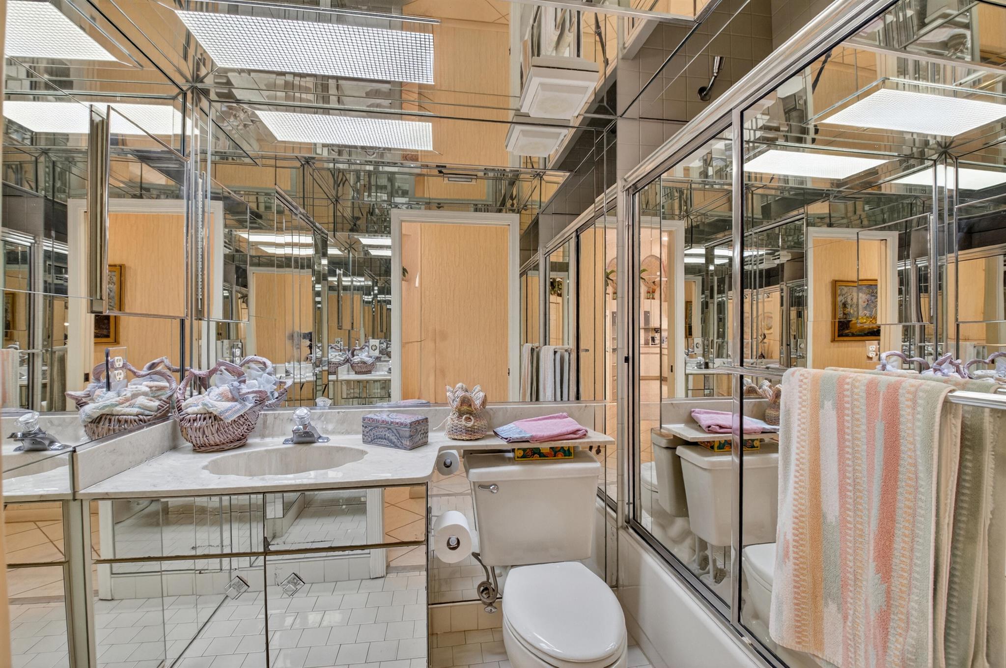 Lexington Club - Residential