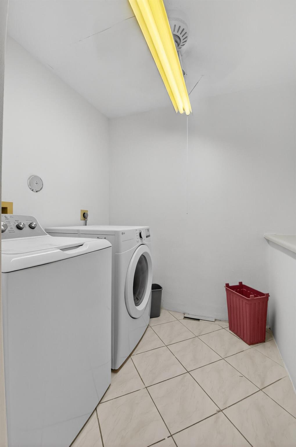 Lexington Club - Residential