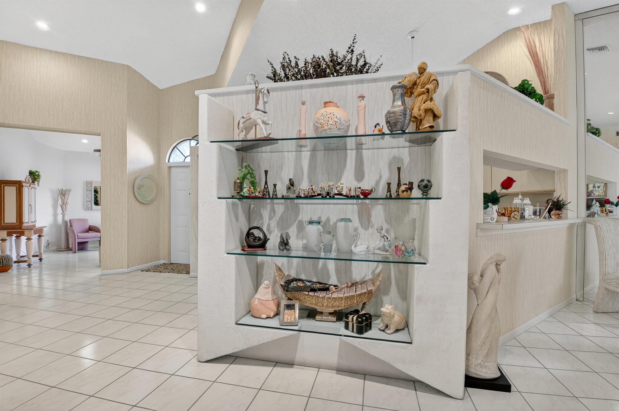 Lexington Club - Residential