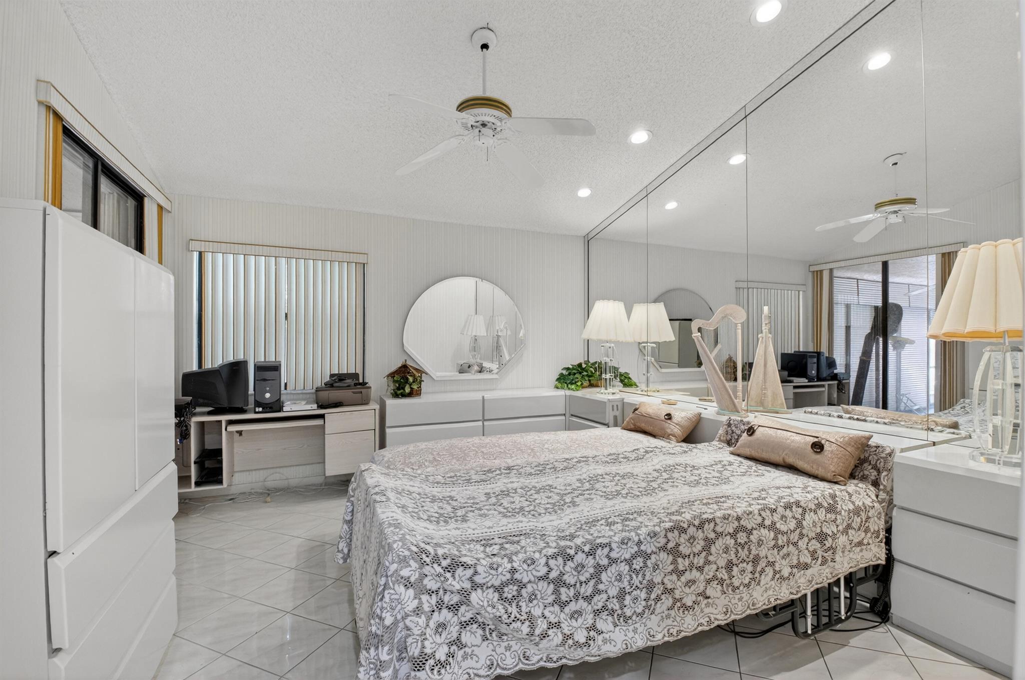 Lexington Club - Residential