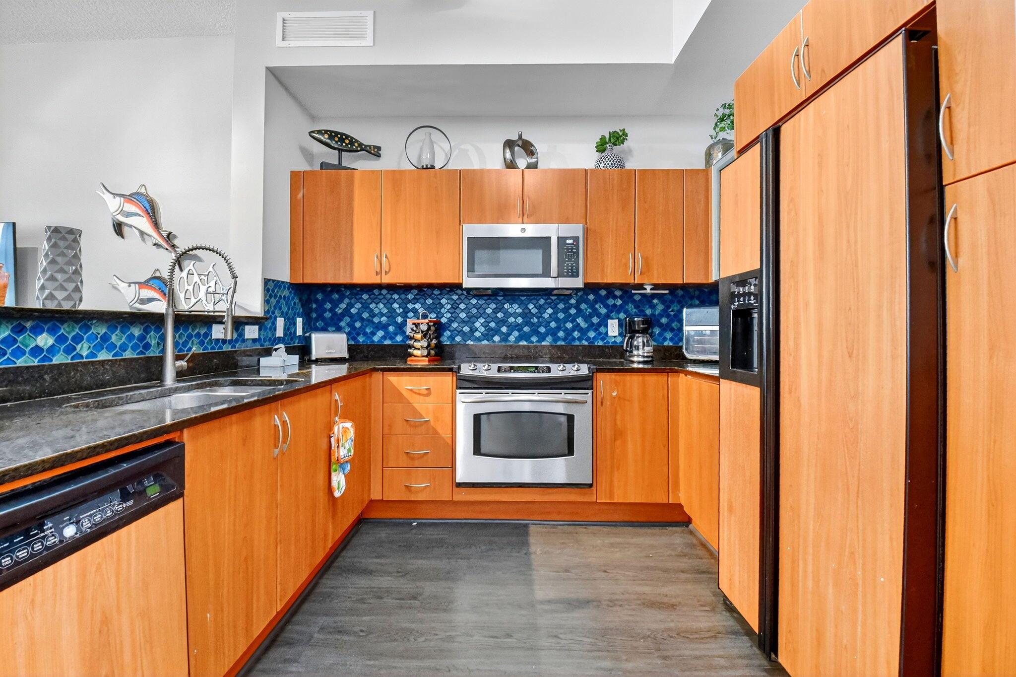 MOORINGS AT LANTANA - Residential