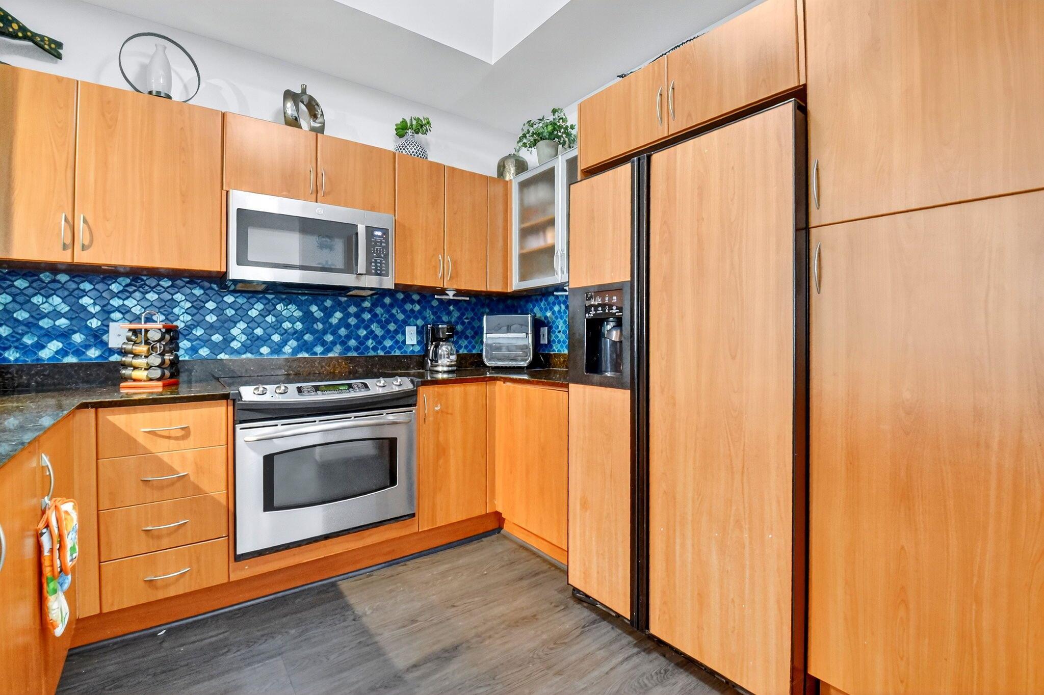 MOORINGS AT LANTANA - Residential