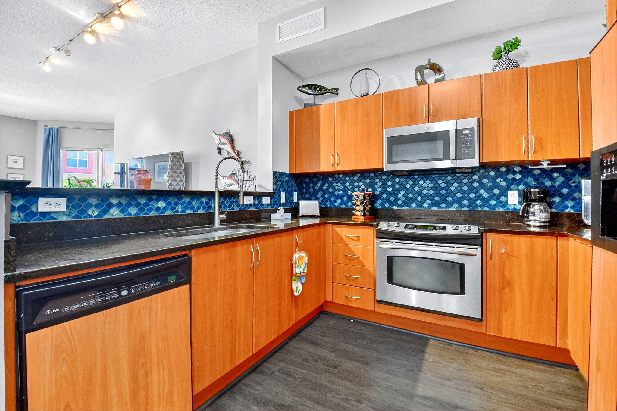 MOORINGS AT LANTANA - Residential