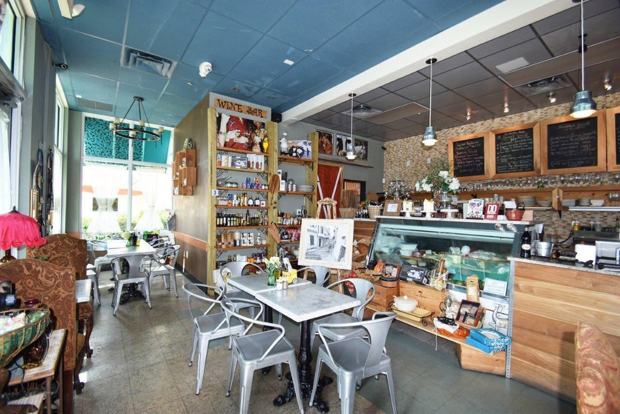 MOORINGS AT LANTANA - Residential