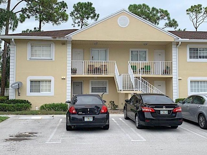 Recently remodeled!!! Ready to move in 2Beds/2Baths apartment, 1st. floor. Freshly painted. Brand new appliances. Brand new ceramic tile and laminate flooring. Large dining-living room. Inside laundry room. Splits bedrooms. Large master bedroom with walking closet. 1 pet >25 lb allowed. Walk to shopping. Near to all schools.