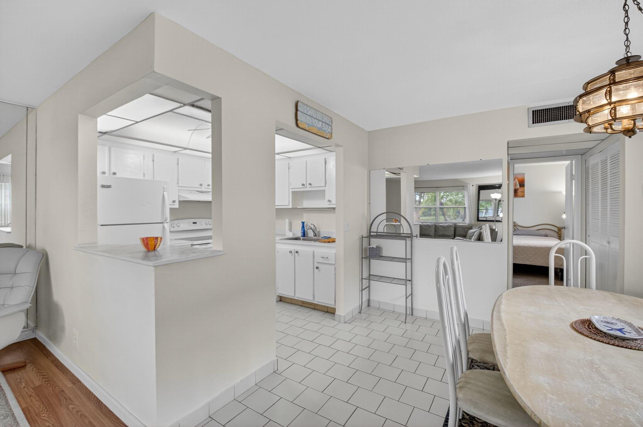 KINGS POINT SAXONY CONDOS - Residential Lease